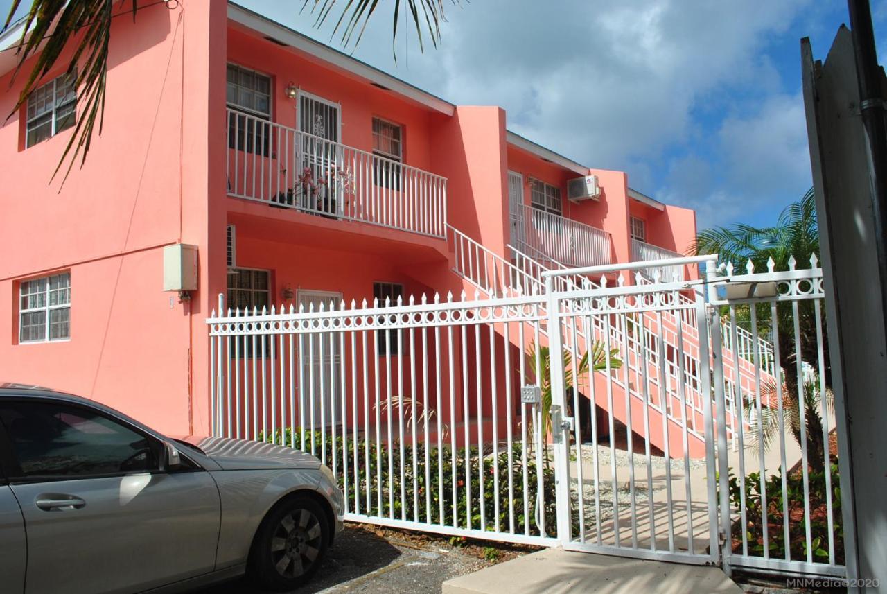 Tropical Hideaway Apartment Nassau Exterior foto